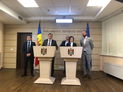 Liderii blocului ACUM spun ca sunt dispusi sa voteze candidatul PSRM-ului in functie de presedinte al Parlamentului, dupa adoptarea pachetului de legi antioligarhice