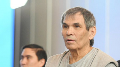 Compozitorul rus, Bari Alibasov, se afla in reanimare. Fiul sau: "El a ajuns la spital dupa ce ar fi incurcat paharele, crezand ca e suc a baut o solutie pentru curatarea tevilor" Compozitorul rus, Bari Alibasov, se afla in reanimare. Fiul sau: "El a ajuns la spital dupa ce ar fi incurcat paharele, crezand ca e suc a baut o solutie pentru curatarea tevilor"