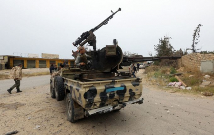 Cel putin 14 politisti egipteni au murit intr-un atac asupra unui post de control din Sinai Cel putin 14 politisti egipteni au murit intr-un atac asupra unui post de control din Sinai