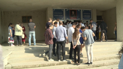 Astazi are loc al doilea examen de bacalaureat. Elevii sustin proba la limba de instruire
