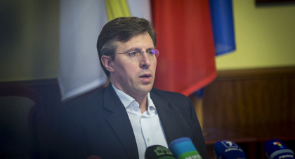 Dorin Chirtoaca: „Dictatura cade! Plahotniuc si PD pierd puterea!” - FOTO/VIDEO Dorin Chirtoaca: „Dictatura cade! Plahotniuc si PD pierd puterea!” - FOTO/VIDEO