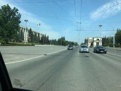 Sunt sau nu proteste in centrul capitalei. Imagini din Piata Marii Adunari Nationale - GALERIE FOTO Sunt sau nu proteste in centrul capitalei. Imagini din Piata Marii Adunari Nationale - GALERIE FOTO