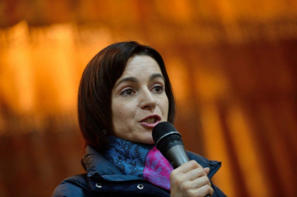 Maia Sandu spune ca se vor intalni si astazi cu socialistii pentru a continua discutiile, chiar daca Igor Dodon a declarat ca vom avea anticipate - VIDEO Maia Sandu spune ca se vor intalni si astazi cu socialistii pentru a continua discutiile, chiar daca Igor Dodon a declarat ca vom avea anticipate - VIDEO