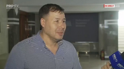 Deputatii PSRM spun ca sunt santajati: "Cei care sunt azi la Parlament, in aceasta noapte ar putea fi arestati. Am primit o astfel de informatie. Eu ma tem" - VIDEO