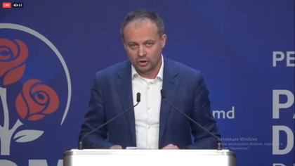 URMARESTE LIVE. Andrian Candu a iesit la un briefing de presa