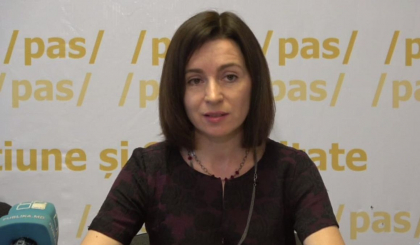 Adresarea Maiei Sandu, la miez de noapte, catre socialisti: "Maine este o zi decisiva! Poate astazi sunteti santajati, poate simtiti ca va aflati in pericol alaturi de familiile voastre. Maine putem inlatura acest pericol" Adresarea Maiei Sandu, la miez de noapte, catre socialisti: "Maine este o zi decisiva! Poate astazi sunteti santajati, poate simtiti ca va aflati in pericol alaturi de familiile voastre. Maine putem inlatura acest pericol"