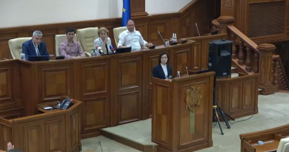 LIVE TEXT. Sedinta parlamentului de astazi s-a incheiat. Maia Sandu: "Venim cu un apel catre toti angajatii institutiilor de stat sa treaca de parte poporului"