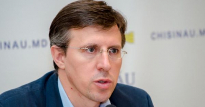 Dorin Chirtoaca, dupa ce Consiliul Europei a recunoscut Guvernul Sandu si a declarat decizia CC, una arbitrata: „Plahotniuc nu are arme nucleare ca si Kim Jong Un, nu are armata, este un dictator de carton, care nu poate face nimic in fata comunitatii internationale democratice” - FOTO
