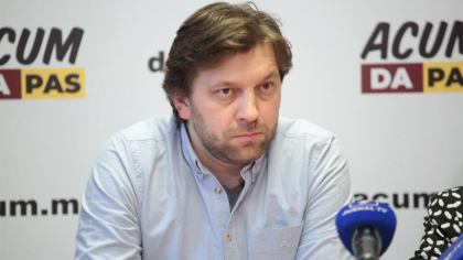 Dumitru Alaiba dupa ce ministrul de externe al Romaniei, a spus ca nu recunoaste Guvernul Sandu: " Ajutati-ma sa ma lamuresc: domnul Melescanu a facut aceasta declaratie in calitate de ministru de externe al unui stat din UE sau in calitate de membru de partid ALDE si coleg cu doamna Norica Nicolai, confidenta oligarhului nostru? Dumitru Alaiba dupa ce ministrul de externe al Romaniei, a spus ca nu recunoaste Guvernul Sandu: " Ajutati-ma sa ma lamuresc: domnul Melescanu a facut aceasta declaratie in calitate de ministru de externe al unui stat din UE sau in calitate de membru de partid ALDE si coleg cu doamna Norica Nicolai, confidenta oligarhului nostru?