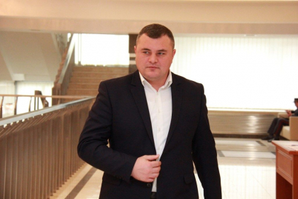 Comandantul de brigada din cadrul INP, Dumitru Dermenji, si-a dat demisia. Grigore Novac: "Au inceput si demisiile politistilor care nu doresc sa se asocieze cu uzurpatorii" Comandantul de brigada din cadrul INP, Dumitru Dermenji, si-a dat demisia. Grigore Novac: "Au inceput si demisiile politistilor care nu doresc sa se asocieze cu uzurpatorii"
