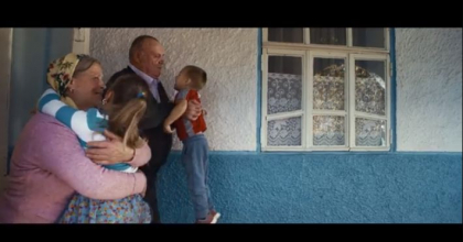 Partidul Democrat a lansat un spot video: "Nu vom ceda, nu vom cadea, oricat de greu ne-ar fi, orice s-ar intampla...sa stim sa fim puternici, luptatori si invingatori" - VIDEO