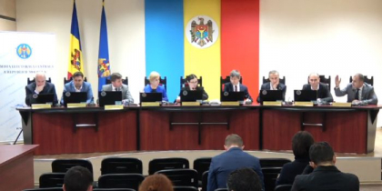 Alegerile parlamentare anticipate din 6 septembrie, pe ordinea de zi la sedinta Comisiei Electorale Centrale: se va decide aprobarea divizului de cheltuieli pentru organizarea si desfasurarea scrutinului / DOC