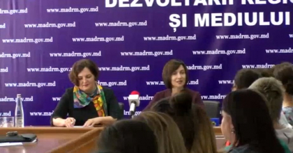 Noul ministru al Agriculturii, Dezvoltarii Regionale si Mediului a fost prezentat de Maia Sandu in fata subalternilor sai Noul ministru al Agriculturii, Dezvoltarii Regionale si Mediului a fost prezentat de Maia Sandu in fata subalternilor sai