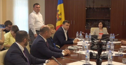 Maia Sandu, despre faptul ca Andrei Nastase si-a numit cumatrul in functia de sef al IGP: "In cazul in care se va depista ca este conflict de interese o sa trebuiasca sa se anuleze decizia prin care a fost numit domnul Balan" Maia Sandu, despre faptul ca Andrei Nastase si-a numit cumatrul in functia de sef al IGP: "In cazul in care se va depista ca este conflict de interese o sa trebuiasca sa se anuleze decizia prin care a fost numit domnul Balan"