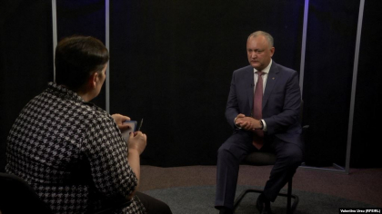 Interviu cu Igor Dodon despre perspectivele si imperativele mentinerii actualei majoritati parlamentare si a guvernului Maia Sandu - europalibera.org/VIDEO Interviu cu Igor Dodon despre perspectivele si imperativele mentinerii actualei majoritati parlamentare si a guvernului Maia Sandu - europalibera.org/VIDEO