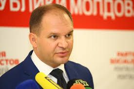 Ion Ceban catre deputatii PD: "Este foarte urat ceea ce faceti. Abordarile de saptamana trecuta si cinismul cu care veniti" Ion Ceban catre deputatii PD: "Este foarte urat ceea ce faceti. Abordarile de saptamana trecuta si cinismul cu care veniti"