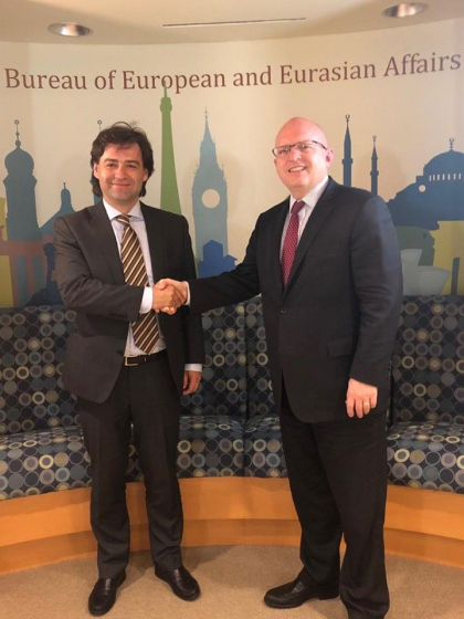 Noul Ministru de Externe, Nicu Popescu s-a intalnit la Washington cu asistentul Secretarului de Stat al SUA pentru Europa si Eurasia - FOTO Noul Ministru de Externe, Nicu Popescu s-a intalnit la Washington cu asistentul Secretarului de Stat al SUA pentru Europa si Eurasia - FOTO
