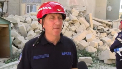 Seful IGSU de la locul tragediei la Otaci: "Peste 10 minute dupa evacuarea persoanelor s-a prabusit blocul" Seful IGSU de la locul tragediei la Otaci: "Peste 10 minute dupa evacuarea persoanelor s-a prabusit blocul"