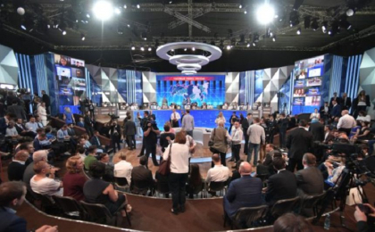 Putin promite, in ”Linia directa”, sa creasca nivelul de trai al rusilor, in fata unor nemultumiri tot mai puternice Putin promite, in ”Linia directa”, sa creasca nivelul de trai al rusilor, in fata unor nemultumiri tot mai puternice