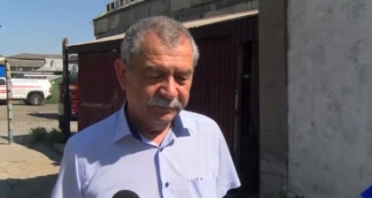 Primarul din Otaci spune ca o parte a blocului s-a prabusit din cauza neregulilor de acum 26 de ani, cand s-a construit cladirea: "Nu stim cum a rezistat atata timp" Primarul din Otaci spune ca o parte a blocului s-a prabusit din cauza neregulilor de acum 26 de ani, cand s-a construit cladirea: "Nu stim cum a rezistat atata timp"