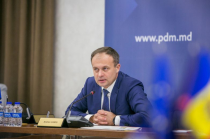 Andrian Candu despre desfasurarea alegerilor din 24 februarie si transparenta institutiilor ca CC si CEC: "CEC este reprezentata de mai multe institutii si mai multe partide" Andrian Candu despre desfasurarea alegerilor din 24 februarie si transparenta institutiilor ca CC si CEC: "CEC este reprezentata de mai multe institutii si mai multe partide"