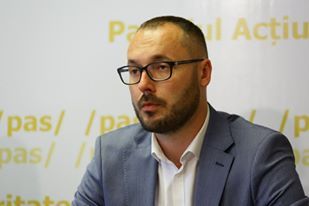Sergiu Litvinenco despre legea privind declararea unor informatii de acces public: "Se vor desecretiza toate contractele de privatizare, de achizitii publice, dar si rapoarte de genul Kroll 1 sau Kroll 2" Sergiu Litvinenco despre legea privind declararea unor informatii de acces public: "Se vor desecretiza toate contractele de privatizare, de achizitii publice, dar si rapoarte de genul Kroll 1 sau Kroll 2"