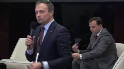 Andrian Candu il critica pe Andrei Nastase pentru ca a votat pentru revenirea Rusiei la APCE: „Alianta Kozak in actiune – primele rezultate! Ce v-au dat rusii pentru aceasta sustinere? Cumva, de acum, sumele primite de Dodon pentru „intretinere” de la Moscova, se impart la 3?” Andrian Candu il critica pe Andrei Nastase pentru ca a votat pentru revenirea Rusiei la APCE: „Alianta Kozak in actiune – primele rezultate! Ce v-au dat rusii pentru aceasta sustinere? Cumva, de acum, sumele primite de Dodon pentru „intretinere” de la Moscova, se impart la 3?”
