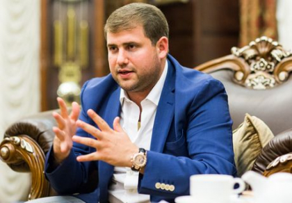 Procurorii Anticoruptie cer mandat de arest si darea in cautare a lui Ilan Sor. Adriana Betisor: "Din informatiile pe care le avem rezulta ca Ilan Sor a parasit tara"