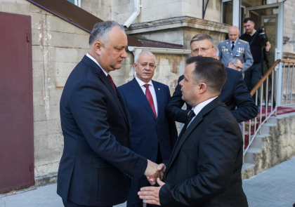 Cum Igor Dodon a prezentat efectivului SIS pe noul director, Alexandru Esaulenco, si vice-director, Artur Gumeniuc: "Fiecare partener al RM – si in Vest, si in Est – are propriile interese nationale" - VIDEO/FOTO Cum Igor Dodon a prezentat efectivului SIS pe noul director, Alexandru Esaulenco, si vice-director, Artur Gumeniuc: "Fiecare partener al RM – si in Vest, si in Est – are propriile interese nationale" - VIDEO/FOTO