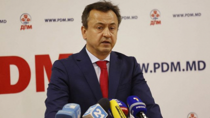 Democratii reactioneaza: "Dosarele deschise la Moscova si cele care se pregatesc la noi in tara sunt consecintele faptului ca Vlad Plahotniuc nu a fost de acord cu planul Kozak de federalizare" Democratii reactioneaza: "Dosarele deschise la Moscova si cele care se pregatesc la noi in tara sunt consecintele faptului ca Vlad Plahotniuc nu a fost de acord cu planul Kozak de federalizare"