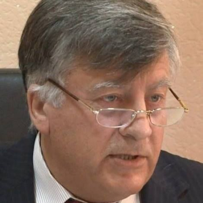 Ivan Diacov, catre Eduard Harunjen: "Tovarase Edic! Nu ma fa sa recurg la actiuni neplacute pentru mine si sa scriu eu un denunt oficial asupra ta!" Ivan Diacov, catre Eduard Harunjen: "Tovarase Edic! Nu ma fa sa recurg la actiuni neplacute pentru mine si sa scriu eu un denunt oficial asupra ta!"