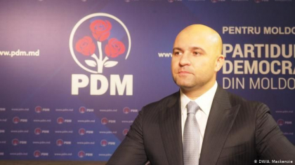 Interviu cu Vladimir Cebotari: „Nu, Plahotniuc nu e un escroc!” - dw.com Interviu cu Vladimir Cebotari: „Nu, Plahotniuc nu e un escroc!” - dw.com