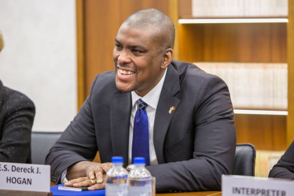 Seful misiunii diplomatice americane la Chisinau, despre coalitia dintre Blocul ACUM si PSRM: "E o coalitie interesanta in sensul ca avem un bloc axat pe orientarea din vest si un partid care vorbeste de legaturi strategice cu Rusia, SUA si UE"