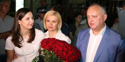 Dodon: „Potrivit datelor preliminare, peste 91% dintre locuitorii UTA Gagauzia au votat pentru Vlah” - zdg.md Dodon: „Potrivit datelor preliminare, peste 91% dintre locuitorii UTA Gagauzia au votat pentru Vlah” - zdg.md