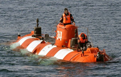Incendiu la bordul unui submarin rus: 14 persoane au murit Incendiu la bordul unui submarin rus: 14 persoane au murit