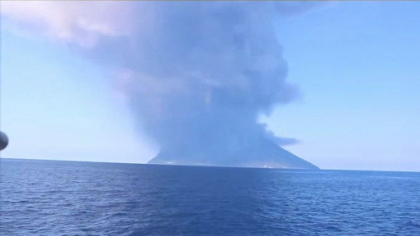 A erupt vulcanul Stromboli, din Italia. Motivul pentru care un turist a murit - FOTO A erupt vulcanul Stromboli, din Italia. Motivul pentru care un turist a murit - FOTO