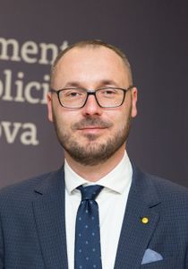 Sergiu Litvinenco: „Avem nevoie de o Comisie Electorala care nu executa orbeste indicatiile de partid” - Europalibera.org Sergiu Litvinenco: „Avem nevoie de o Comisie Electorala care nu executa orbeste indicatiile de partid” - Europalibera.org