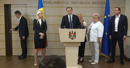 Ilan Sor va aparea in curand in fata presei? Ce spun deputatii partidului Sor, despre liderul lor