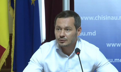 Reactia lui Ruslan Codreanu, dupa ce a fost demis din functia de primar interimar al capitalei: "Noii administratii de tranzitie ii doresc mult succes. Eu nu plec din oras, voi fi aici" Reactia lui Ruslan Codreanu, dupa ce a fost demis din functia de primar interimar al capitalei: "Noii administratii de tranzitie ii doresc mult succes. Eu nu plec din oras, voi fi aici"