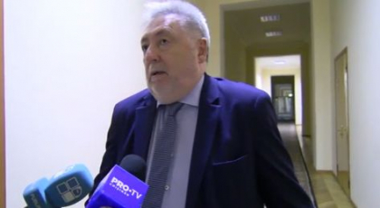 Nistor Grozavu, dupa ce a fost demis din functia de viceprimar al capitalei: "Sunt gata chiar acum sa plec. Eu spre deosebire de Chirtoca, poate din pacate pentru mine, nu dispun de imobile in oras, de afaceri, nu blochez drumuri publice, nu construiesc in zona istorica"