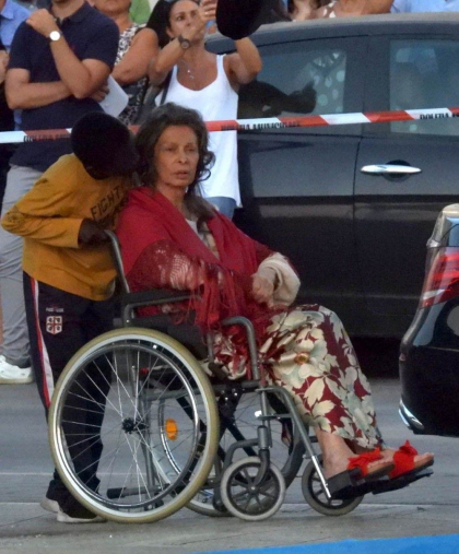 Sophia Loren, de nerecunoscut. Cum a fost surprinsa actrita de 84 de ani - FOTO