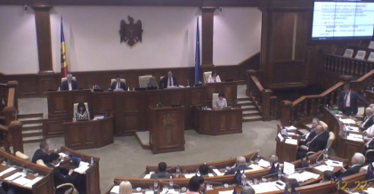 Andrian Candu si Vladimir Cebotari nu au fost admisi sa investigheze furtul miliardului. Litvinenco: "Sunt socat de dorinta voastra de a intra in componenta acestei comisii". Noua propunere facuta de democrati