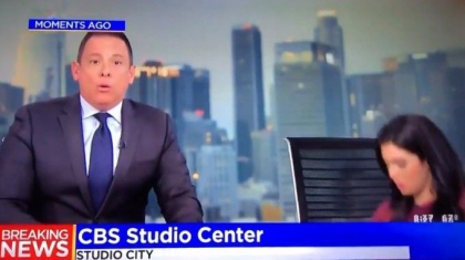 Momentul in care o prezentatoare TV se baga sub masa in timpul cutremurului - VIDEO Momentul in care o prezentatoare TV se baga sub masa in timpul cutremurului - VIDEO