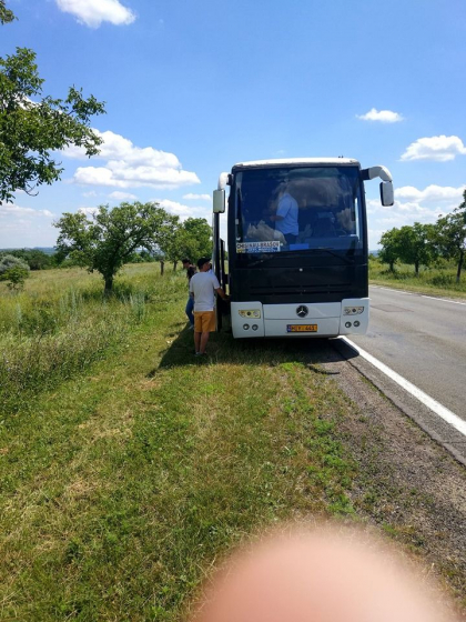 "Azi am dat ochii cu moartea care a venit sa ia 40 de vieti a cursei Chisinau-Brasov." Un conducator auto povesteste groaza prin care a trecut, dupa ce soferului unui autocar a avut o criza de diabet si si-a pierdut cunostinta la volan