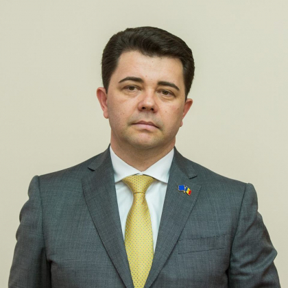 Ambasadorul RM in Austria, dupa ce a fost rechemat din functie: "Sunt jocuri incompetente ale unor profitori de circumstanta, epave de la Chisinau ale intereselor straine" Ambasadorul RM in Austria, dupa ce a fost rechemat din functie: "Sunt jocuri incompetente ale unor profitori de circumstanta, epave de la Chisinau ale intereselor straine"