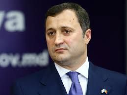 De unde vine ideea de a concesiona Aeroportul din Chisinau. Ce spune Vlad Filat De unde vine ideea de a concesiona Aeroportul din Chisinau. Ce spune Vlad Filat