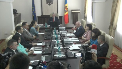 De ce presedintele Consiliului Superior al Magistraturii a fost revocat din functie: "V-ati planificat concediul dinainte sau ati dat bir cu fugitii? Dvs. in aceasta perioada critica in care se afla sistemul judecatoresc v-ati permis sa plecati la odihna"