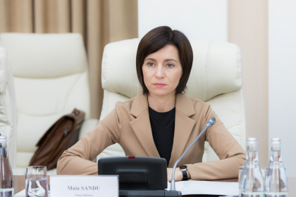 Maia Sandu se afla la Berlin. In programul vizitei de lucru este mentionat ca prim-ministrul RM va lua pranzul oferit de Angela Merkel, apoi vor sustine o conferinta de presa Maia Sandu se afla la Berlin. In programul vizitei de lucru este mentionat ca prim-ministrul RM va lua pranzul oferit de Angela Merkel, apoi vor sustine o conferinta de presa