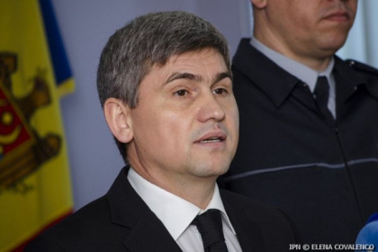 Alexandru Jizdan: "Nu tot Partidul Democrat, integral, a participat la furtul miliardului". Ce spune fostul ministru de interne, despre retragerea lui Vladimir Plahotniuc de la conducerea PDM Alexandru Jizdan: "Nu tot Partidul Democrat, integral, a participat la furtul miliardului". Ce spune fostul ministru de interne, despre retragerea lui Vladimir Plahotniuc de la conducerea PDM
