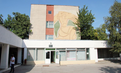 Se incearca privatizarea ilegala a sanatoriului din Truscovet, dar si a sanatoriului „Zolotaya Niva” din Sergheevca. Declaratiile facute de Maia Sandu: "Procuratura doarme, in continuare, si nu reactioneaza la aceste informatii, nu intreprinde nimic"